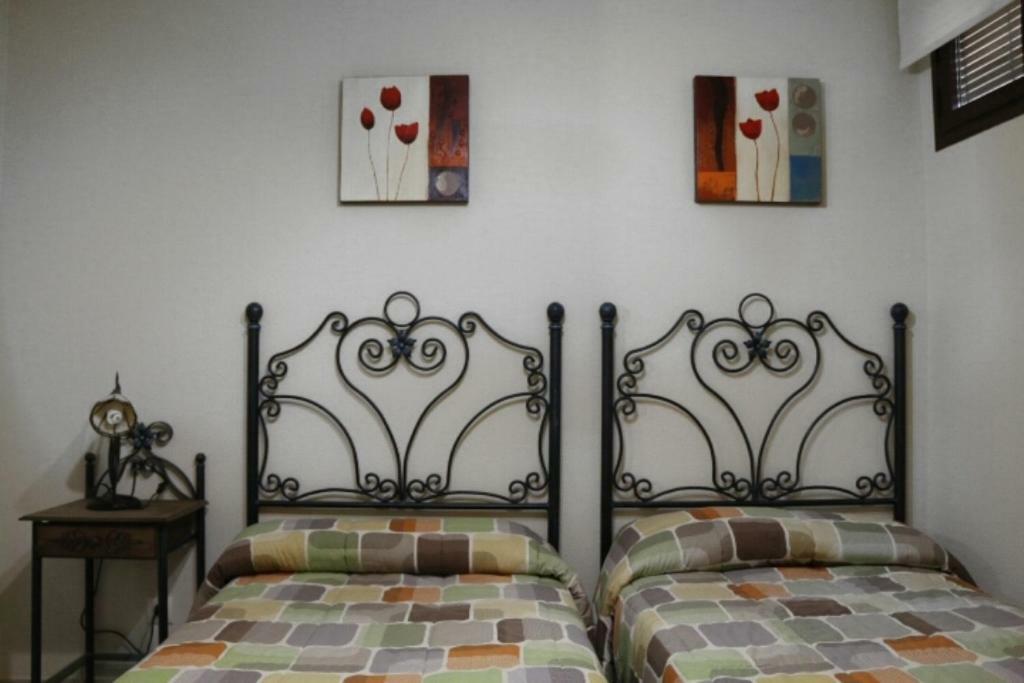 Casa Rural Los 2 Yugos Навалуенга Екстериор снимка