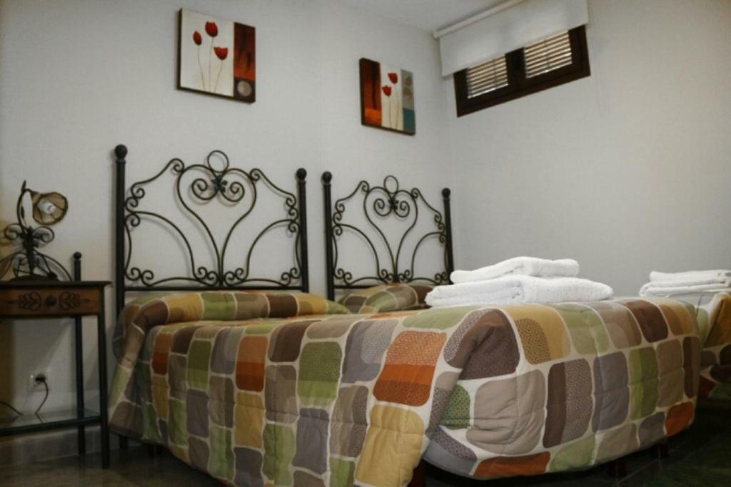 Casa Rural Los 2 Yugos Навалуенга Екстериор снимка
