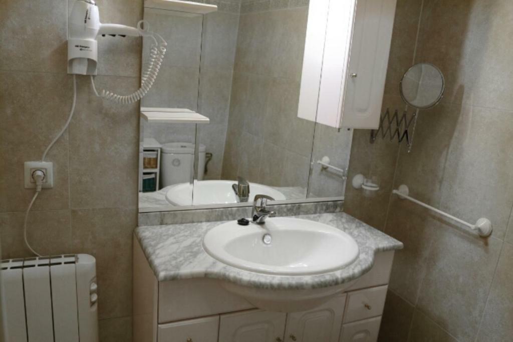 Casa Rural Los 2 Yugos Навалуенга Екстериор снимка